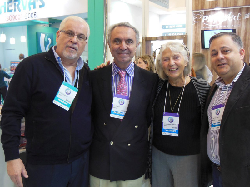 Prof. Efrain Olszewer und Dr. E. Blaurock-Busch auf dem Congresso Ortomolecular in Sao Paulo